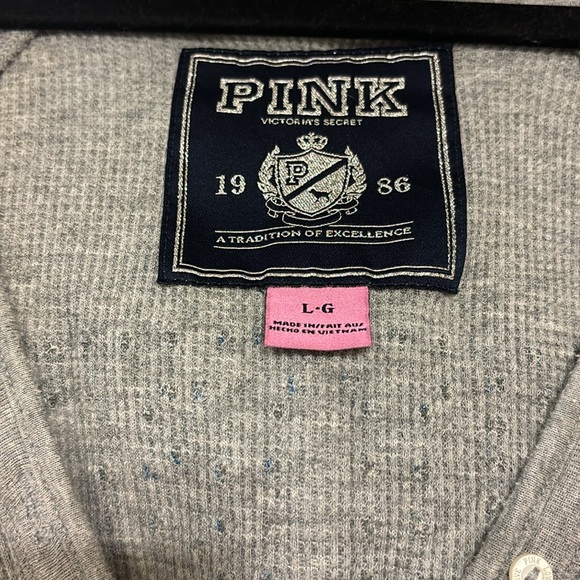 Vintage PINK by Victoria Secret 🤫 thermal with hood - Picture 4 of 5
